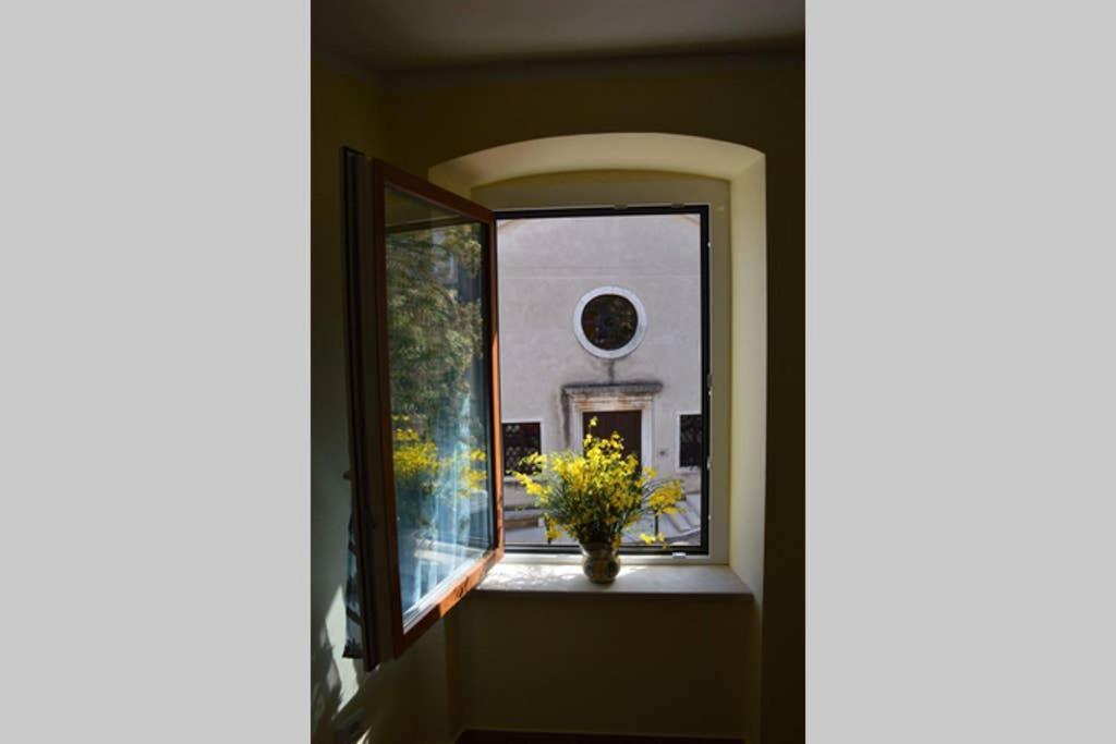 Old Town Apartment Popovic Врсар Экстерьер фото